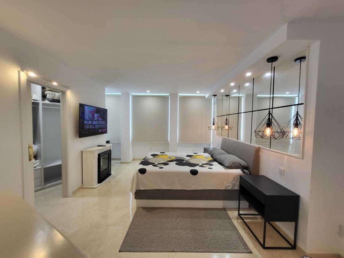 Marbella Edificio Puerto Azulアパートメント エクステリア 写真
